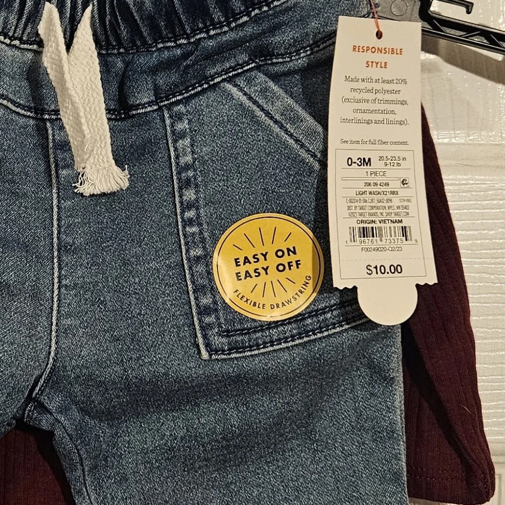 2 NEW 0-3 Month Baby Boy Outfit Lot!  Carters and Cat & Jack. - Picture 6 of 7